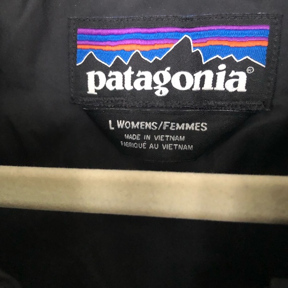 Patagonia Women’s 3-in-1 Winter Jacket With Hood. Like New Condition! - Picture 3 of 10